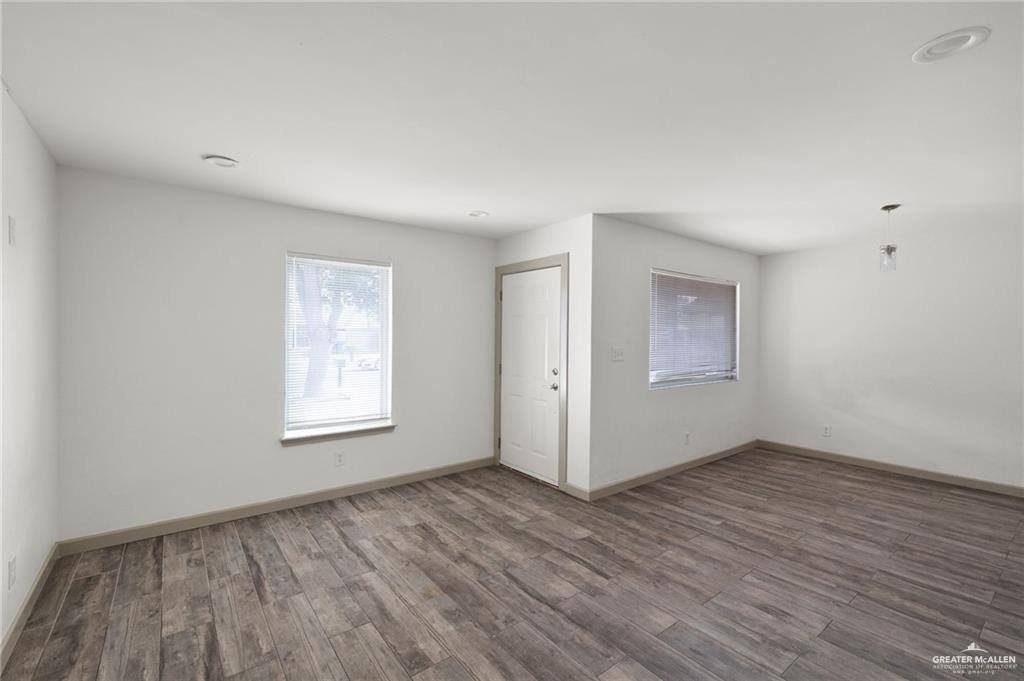 2120 Grambling Ave - Photo 3 of 12