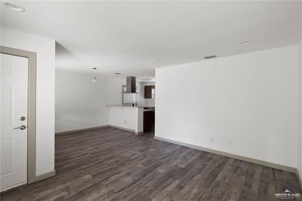 2120 Grambling Ave - Photo 4 of 12