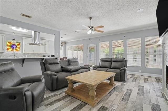 101 Woodridge Blvd - Photo 2 of 9