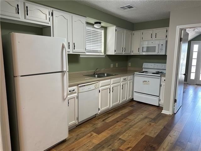 3224 Cypress St #C - Photo 5 of 12