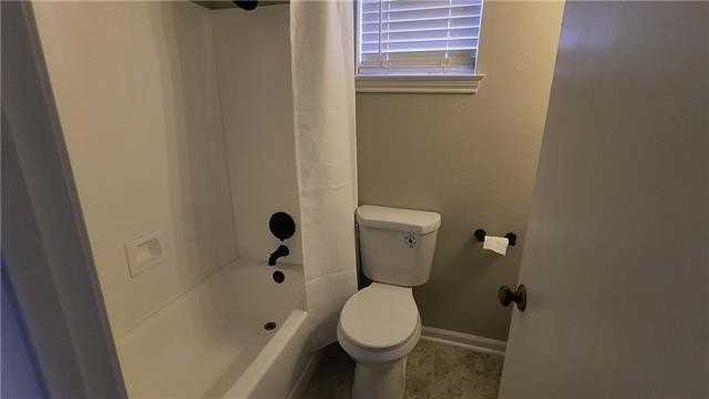 3224 Cypress St #C - Photo 6 of 12