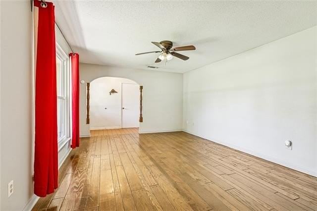 517 Barbara Pl - Photo 6 of 24