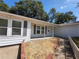 558 Harrison Ln - Photo 1 of 1