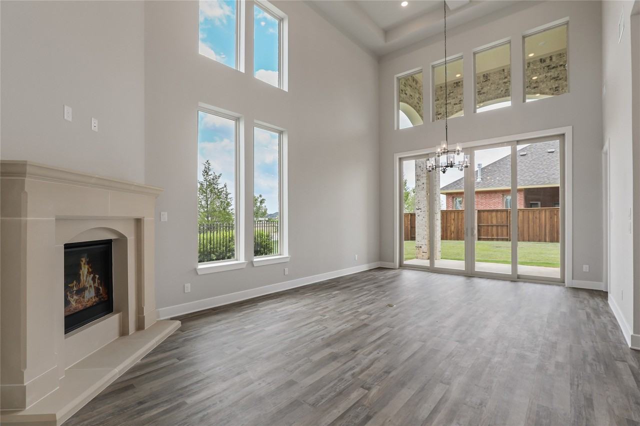 4191 Walnut Grove Ln - Photo 6 of 36