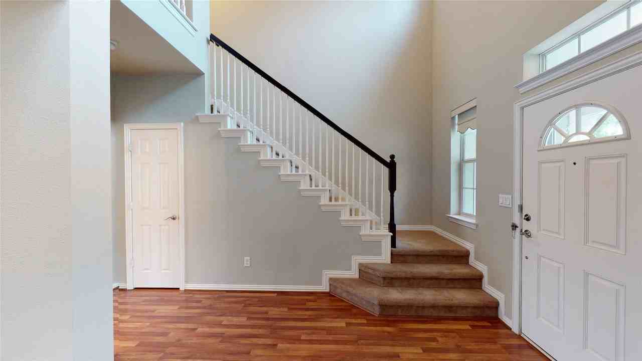8068 Caladium Dr - Photo 2 of 28