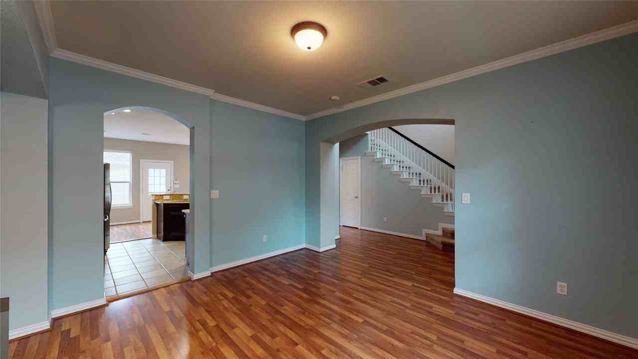 8068 Caladium Dr - Photo 5 of 28