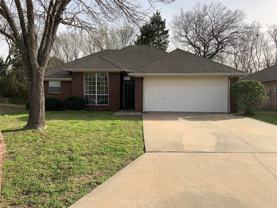 816 Brittany Dr - Photo 1 of 1