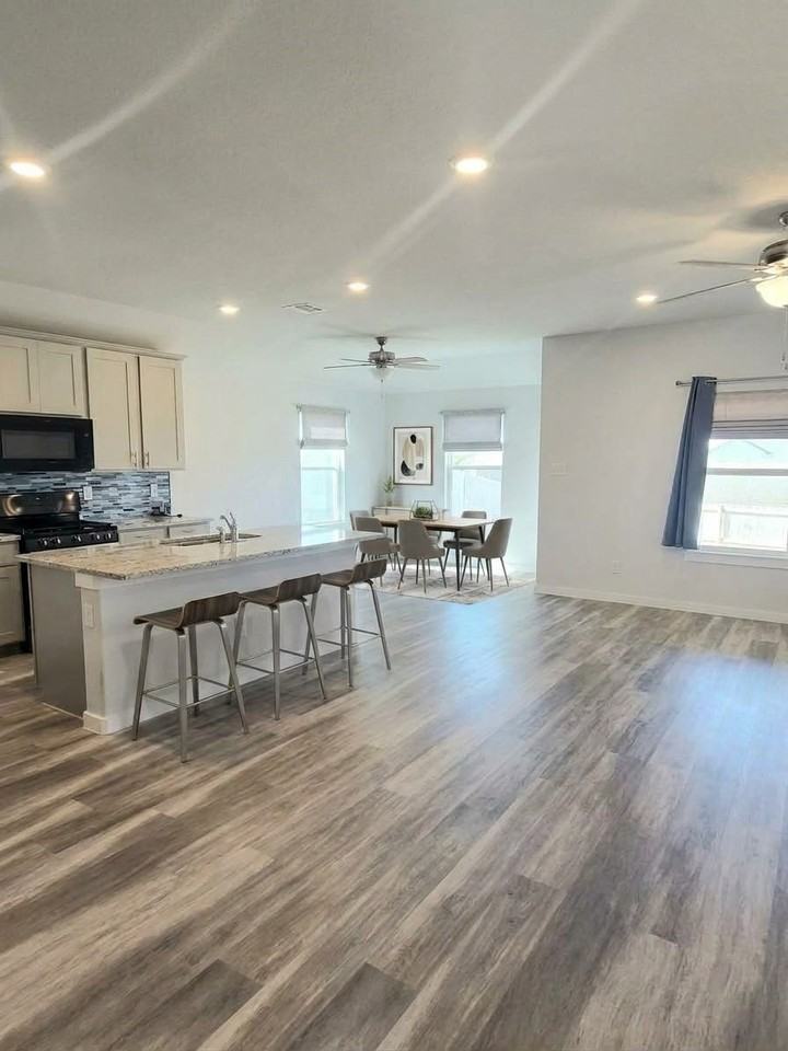 6120 Fall Creek Ln - Photo 5 of 28