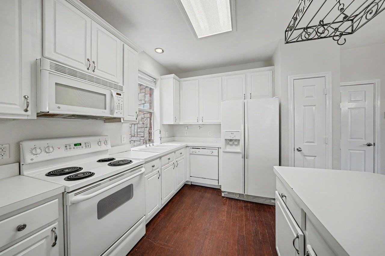 11287 Pear Ridge Dr - Photo 4 of 22