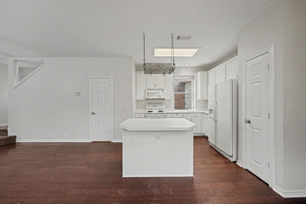 11287 Pear Ridge Dr - Photo 5 of 22