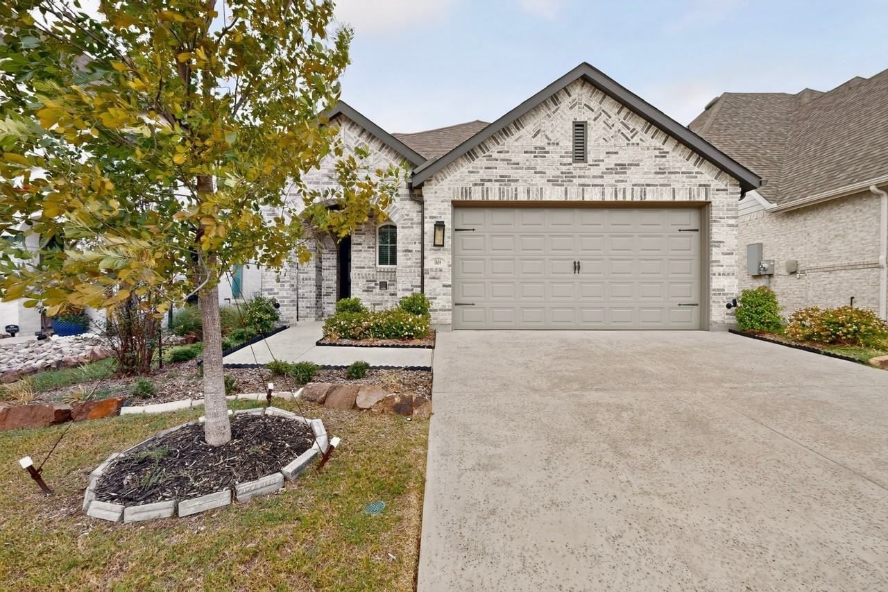 1636 Whispering Meadow Dr - Photo 2 of 40