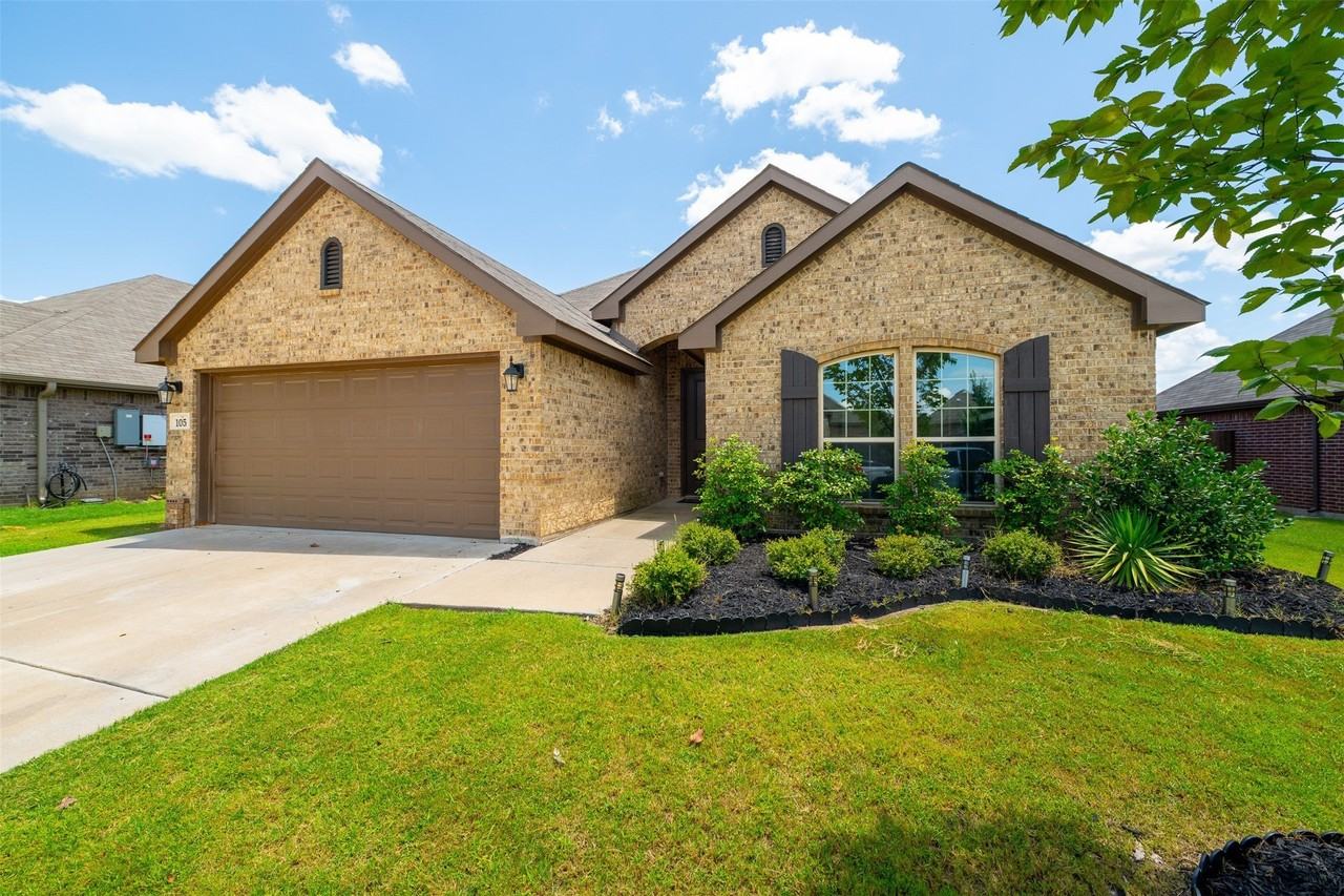 105 Cheryl Dr - Photo 4 of 31