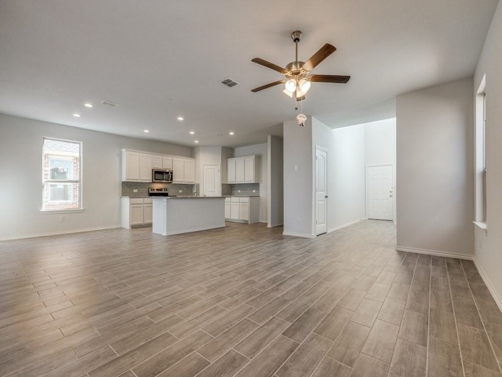 3326 Celestial Ln - Photo 4 of 21