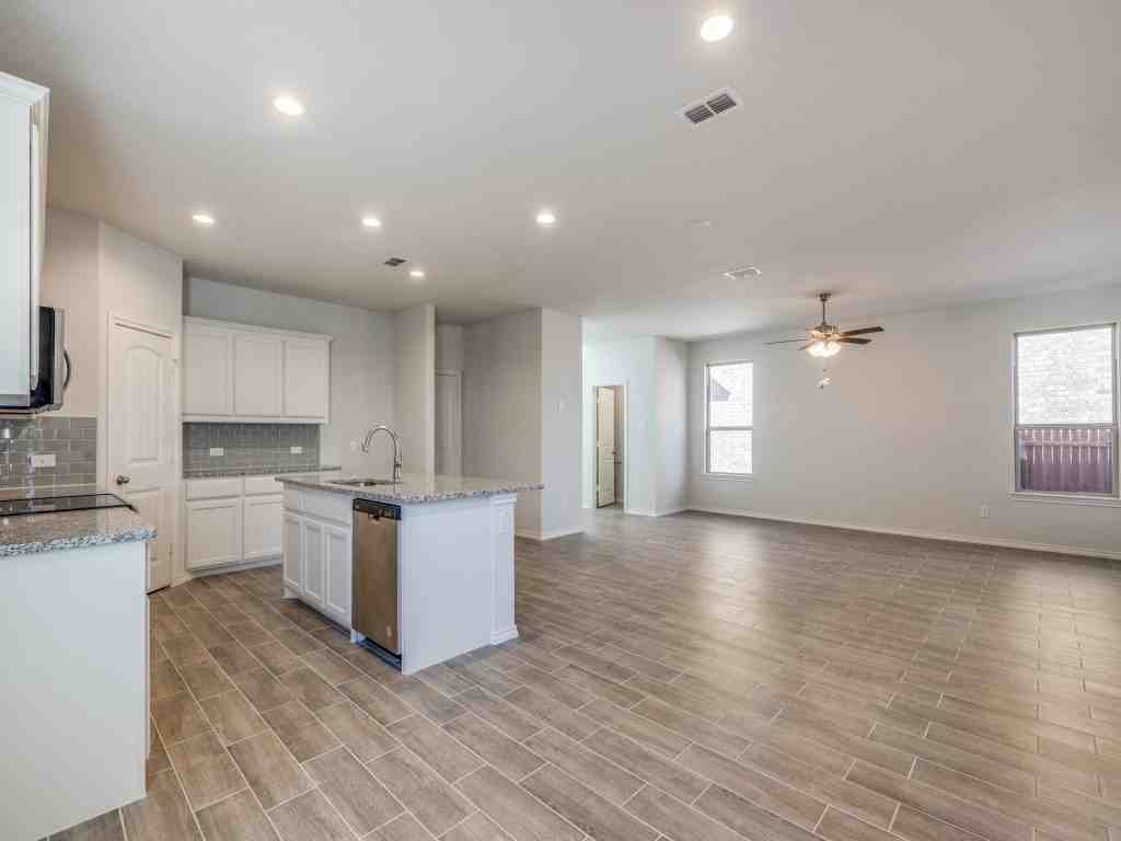 3326 Celestial Ln - Photo 7 of 21