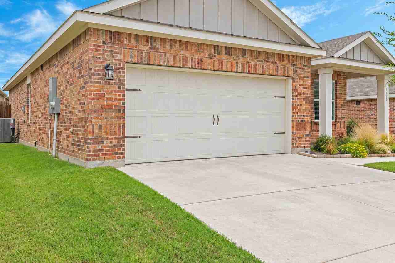 5332 Northfield Dr - Photo 4 of 35