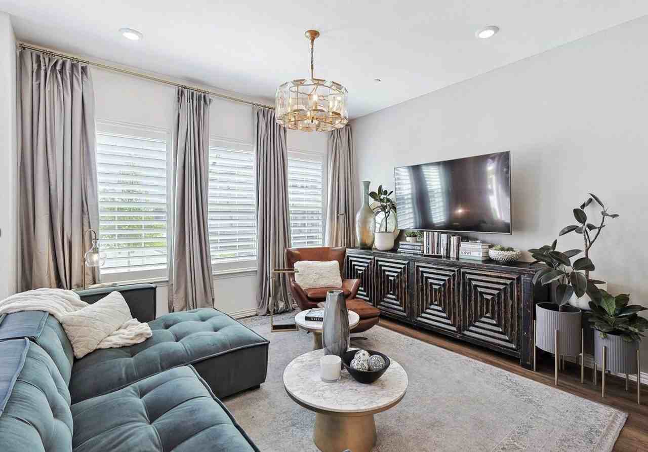 2221 Adena Springs Dr - Photo 7 of 30