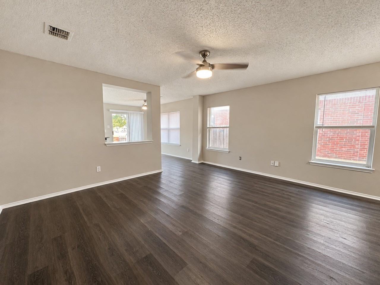 4604 Cool Ridge Ct - Photo 4 of 22