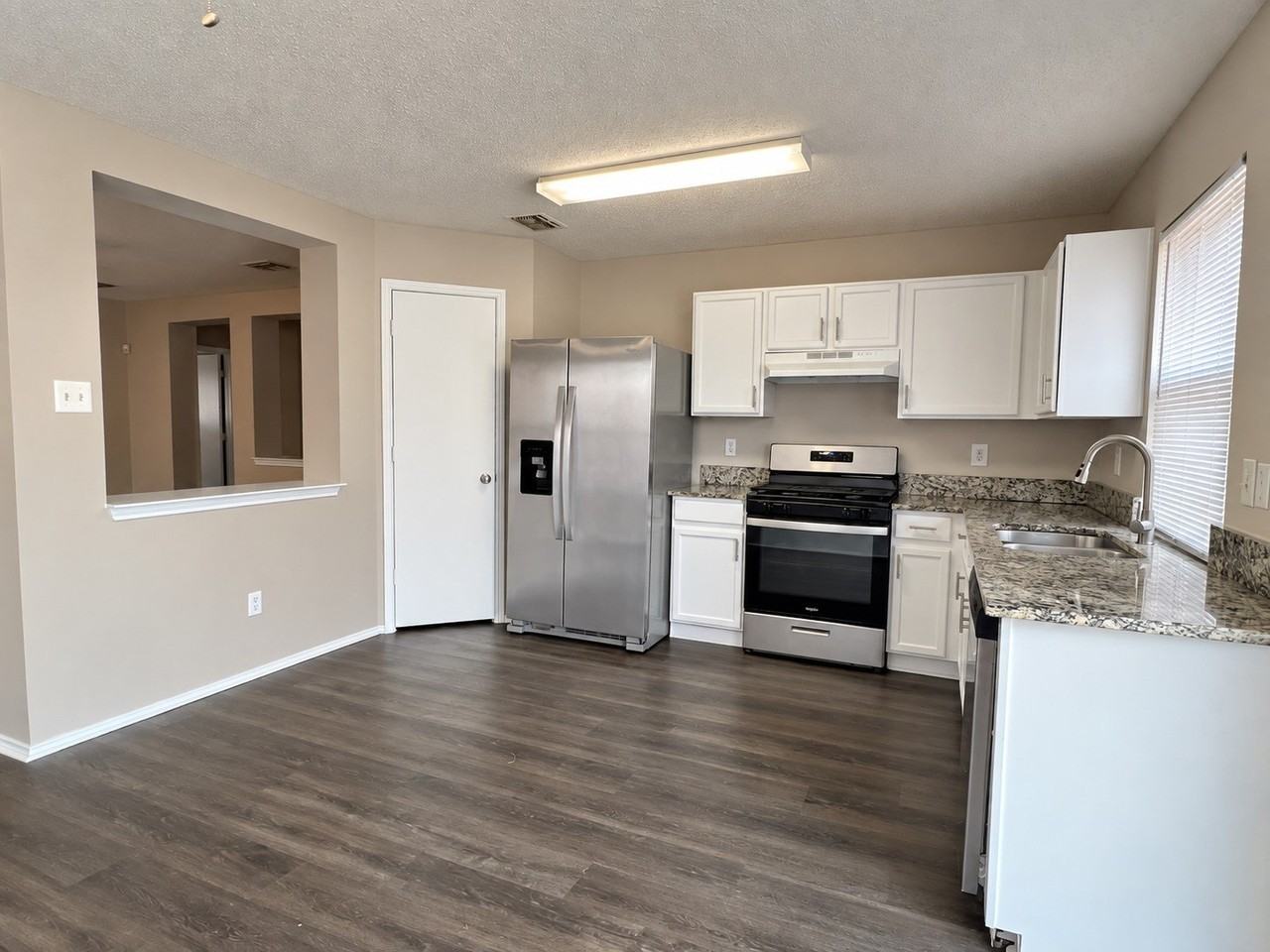4604 Cool Ridge Ct - Photo 6 of 22