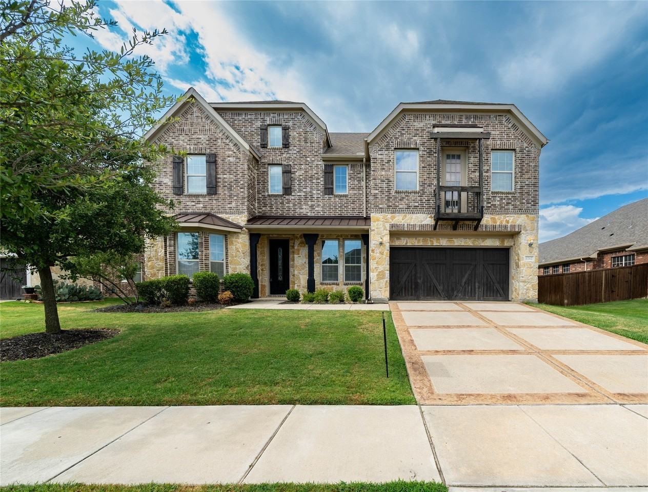 1262 Roma Dr - Photo 2 of 40