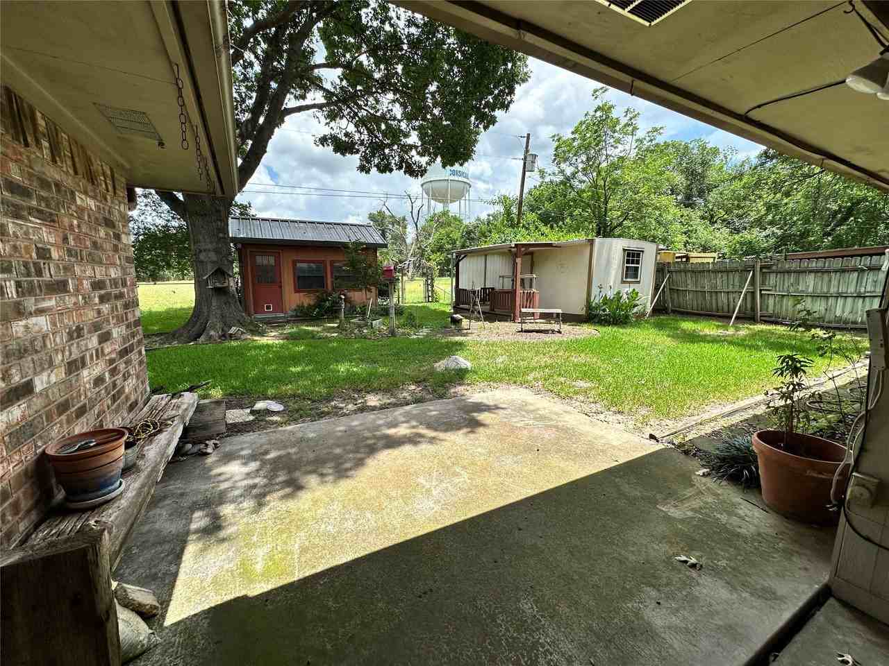 120 W Drane Ave - Photo 3 of 27