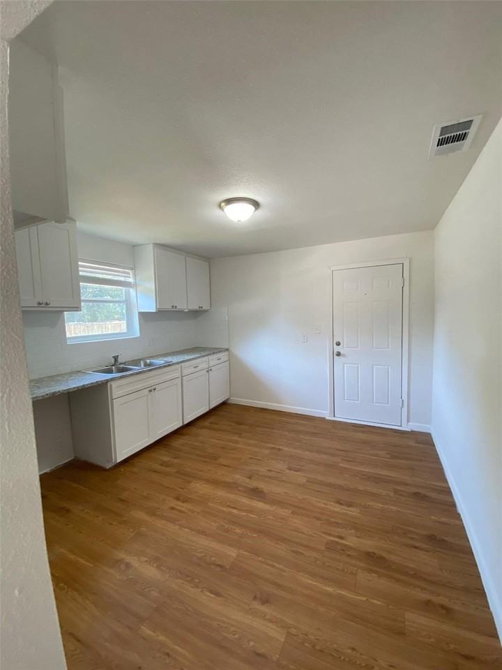 2020 S Branch St - Photo 3 of 8