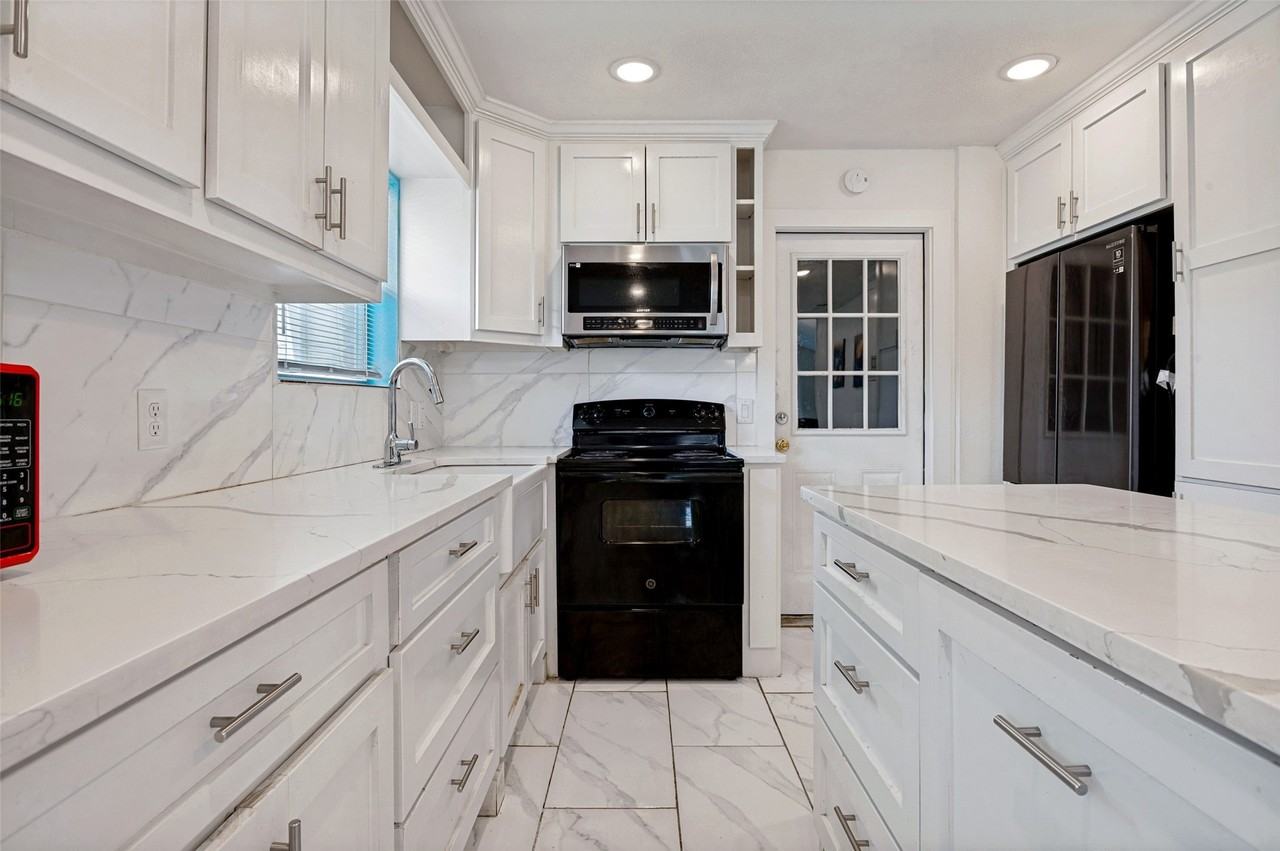 4108 Sunday Hill Dr - Photo 6 of 22