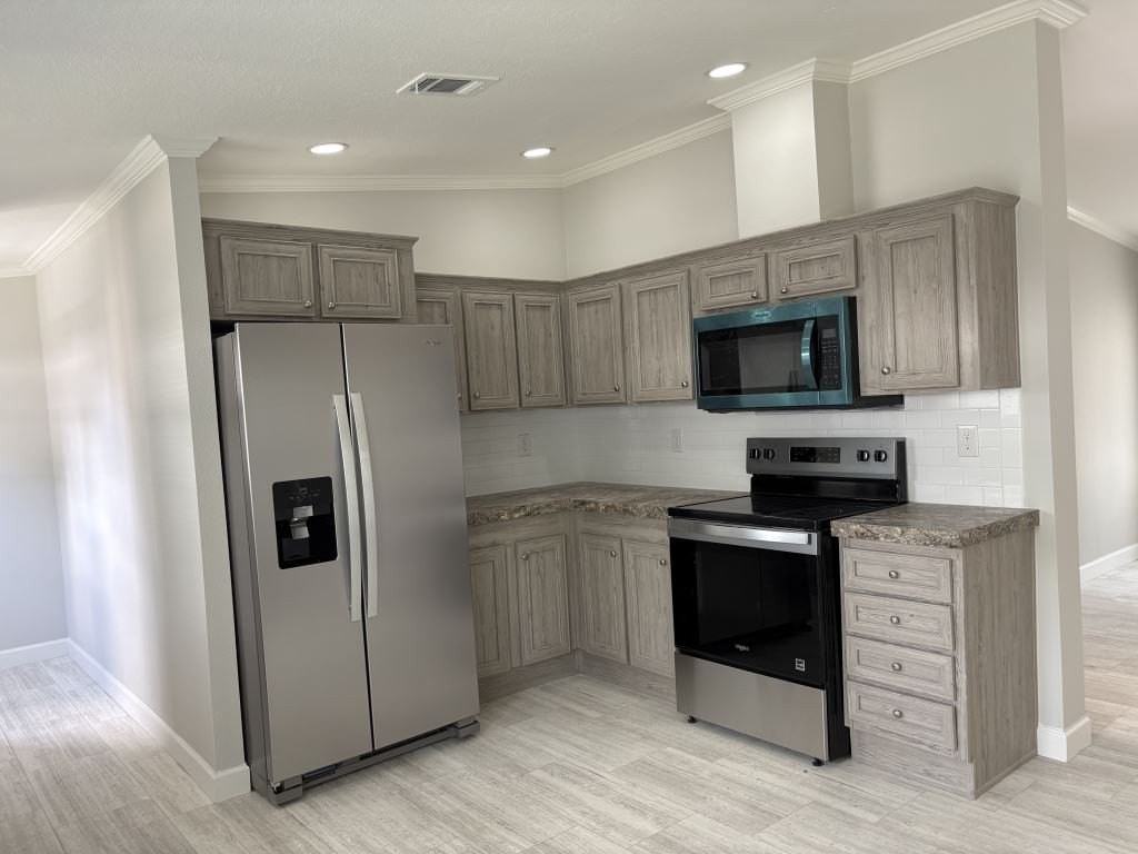 416 Hummingbird Pl #0416 - Photo 7 of 19