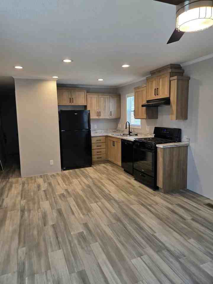 51000 Mott Rd #34 - Photo 3 of 10