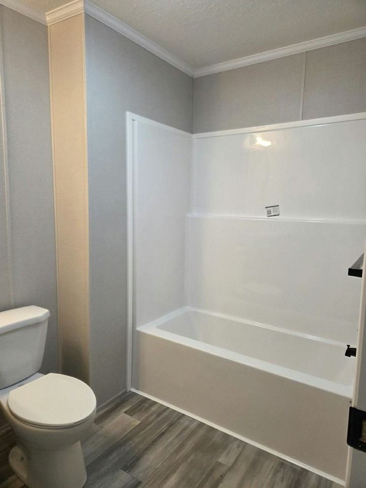 51000 Mott Rd #34 - Photo 6 of 10