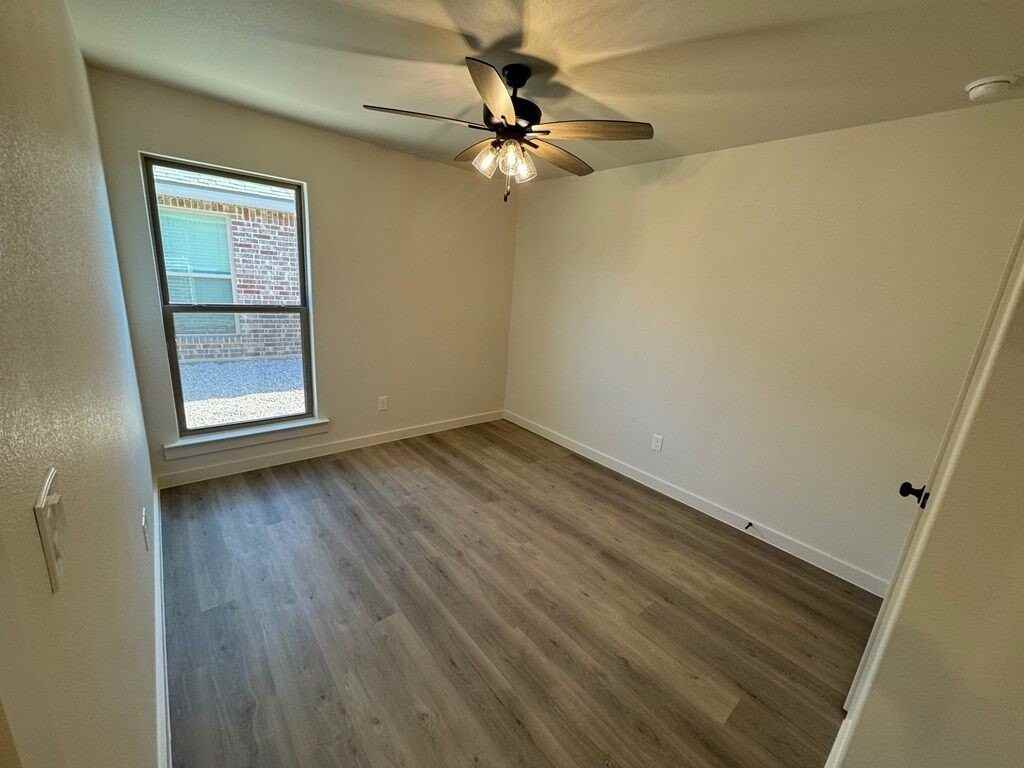 240 Trailblazer Ln - Photo 7 of 15