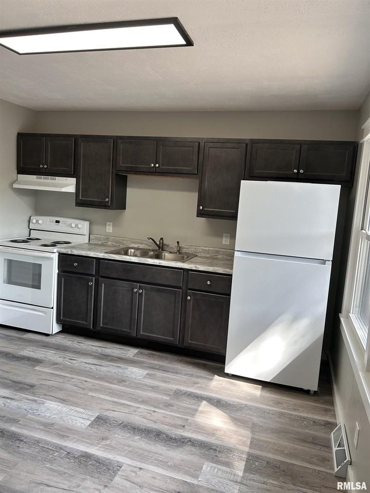 309 Georgia Pkwy #A - Photo 6 of 18