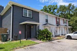 featured image of 7022 Chapel St #15