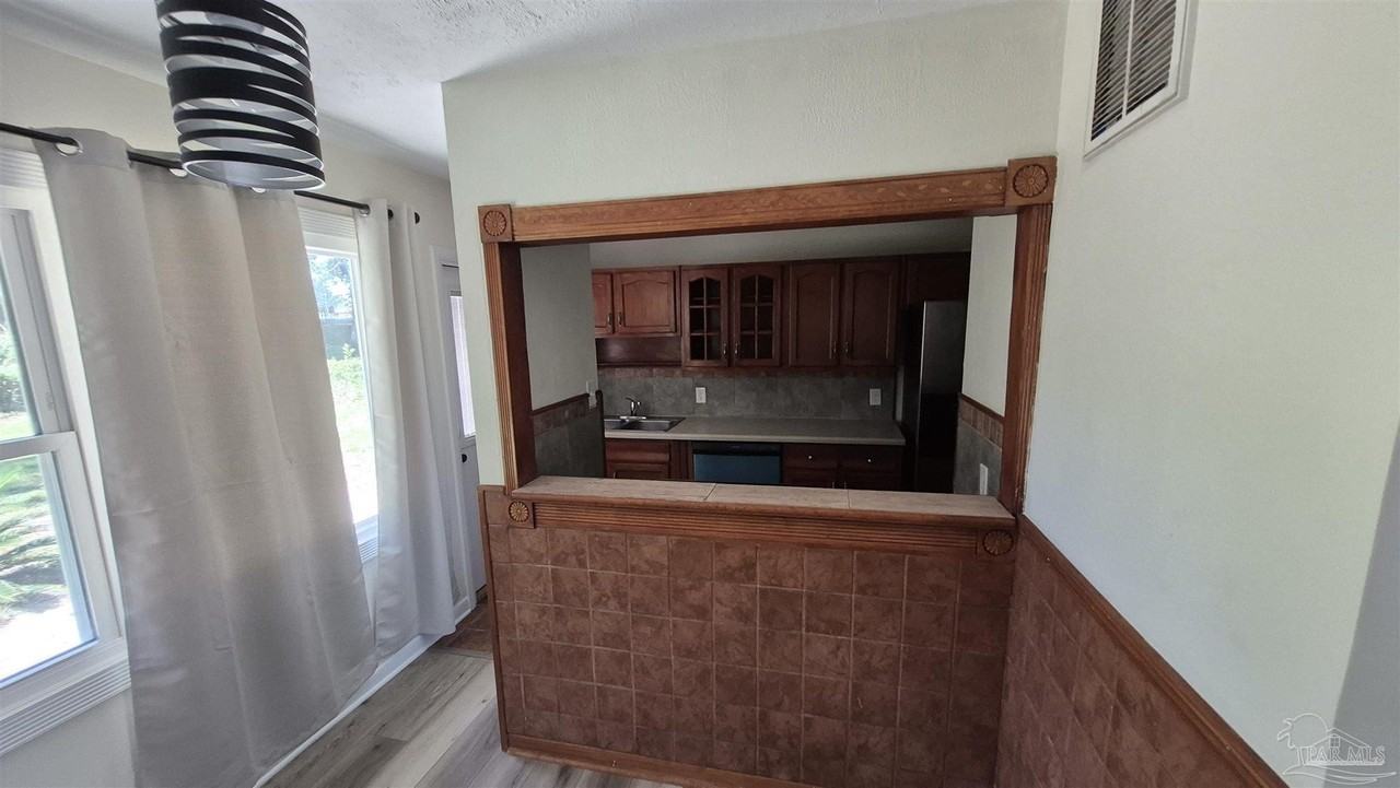 3495 Rothschild Dr - Photo 3 of 12