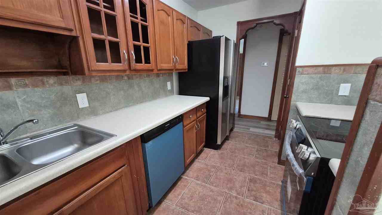 3495 Rothschild Dr - Photo 4 of 12