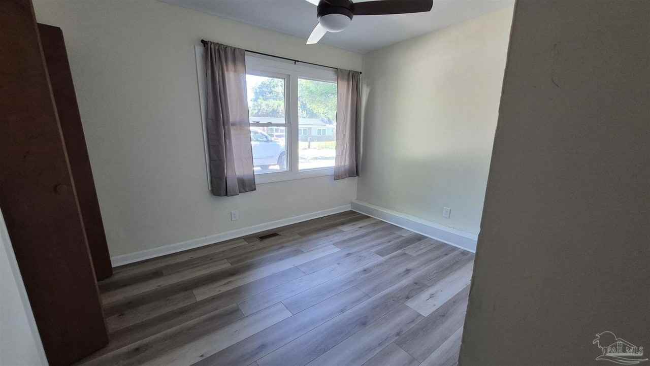3495 Rothschild Dr - Photo 5 of 12