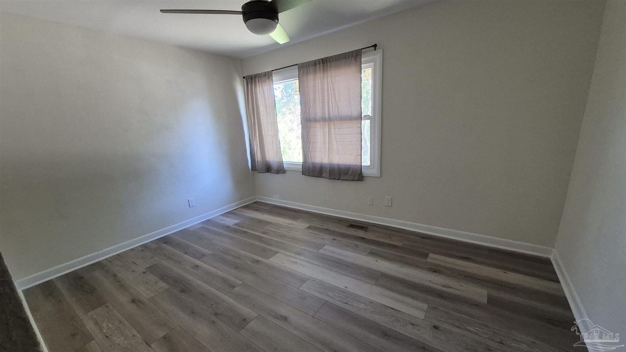 3495 Rothschild Dr - Photo 6 of 12