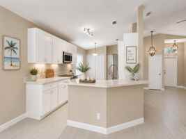 featured image of 962 E 13th Sq