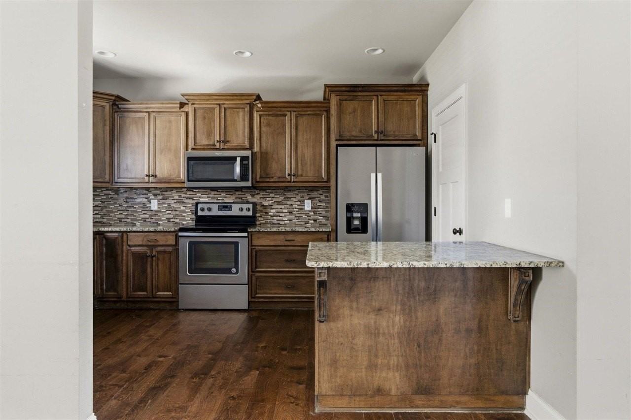 4130 Woodhaven Ave - Photo 7 of 31