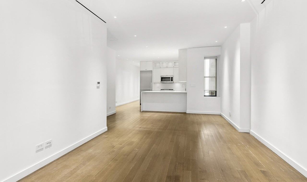480 Central Park W - Photo 2 of 10