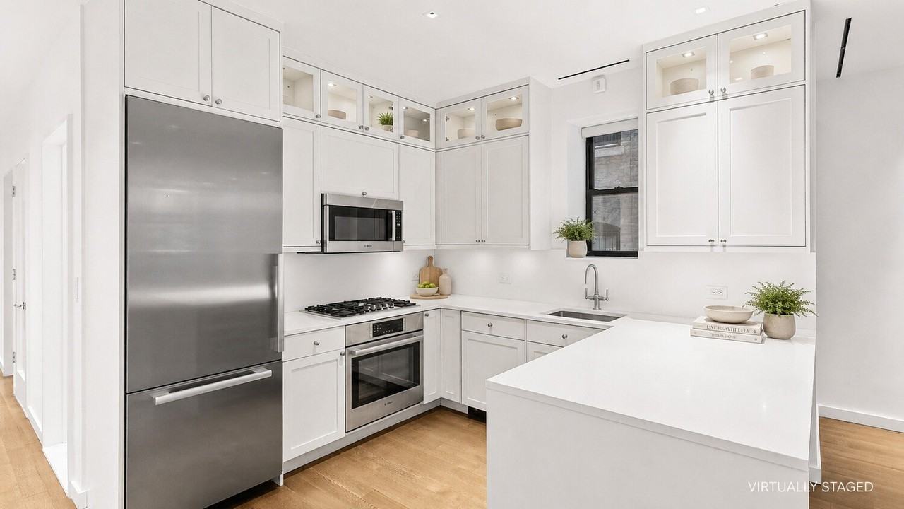 480 Central Park W - Photo 4 of 10