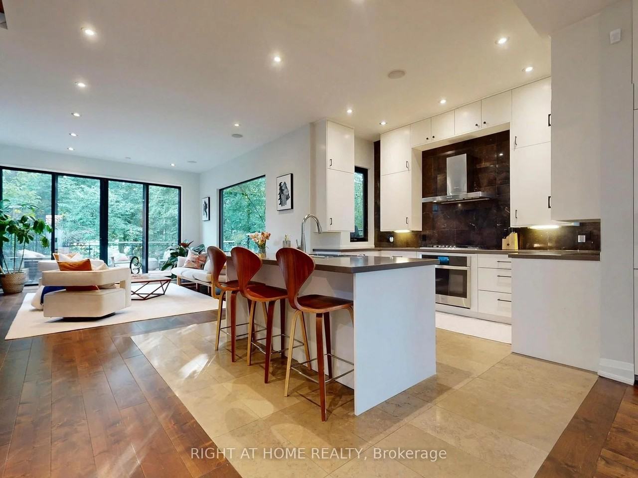 386 Rosewell Avenue - Photo 4 of 41