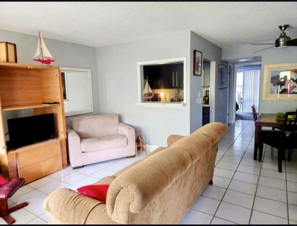 18 Markham A - Photo 6 of 20