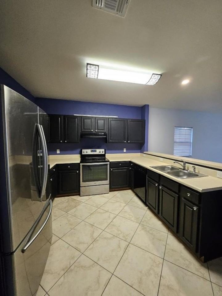 2957 Saginaw Ave - Photo 4 of 15