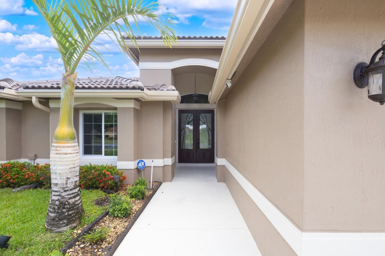 421 Sw Crabapple Cv - Photo 4 of 42