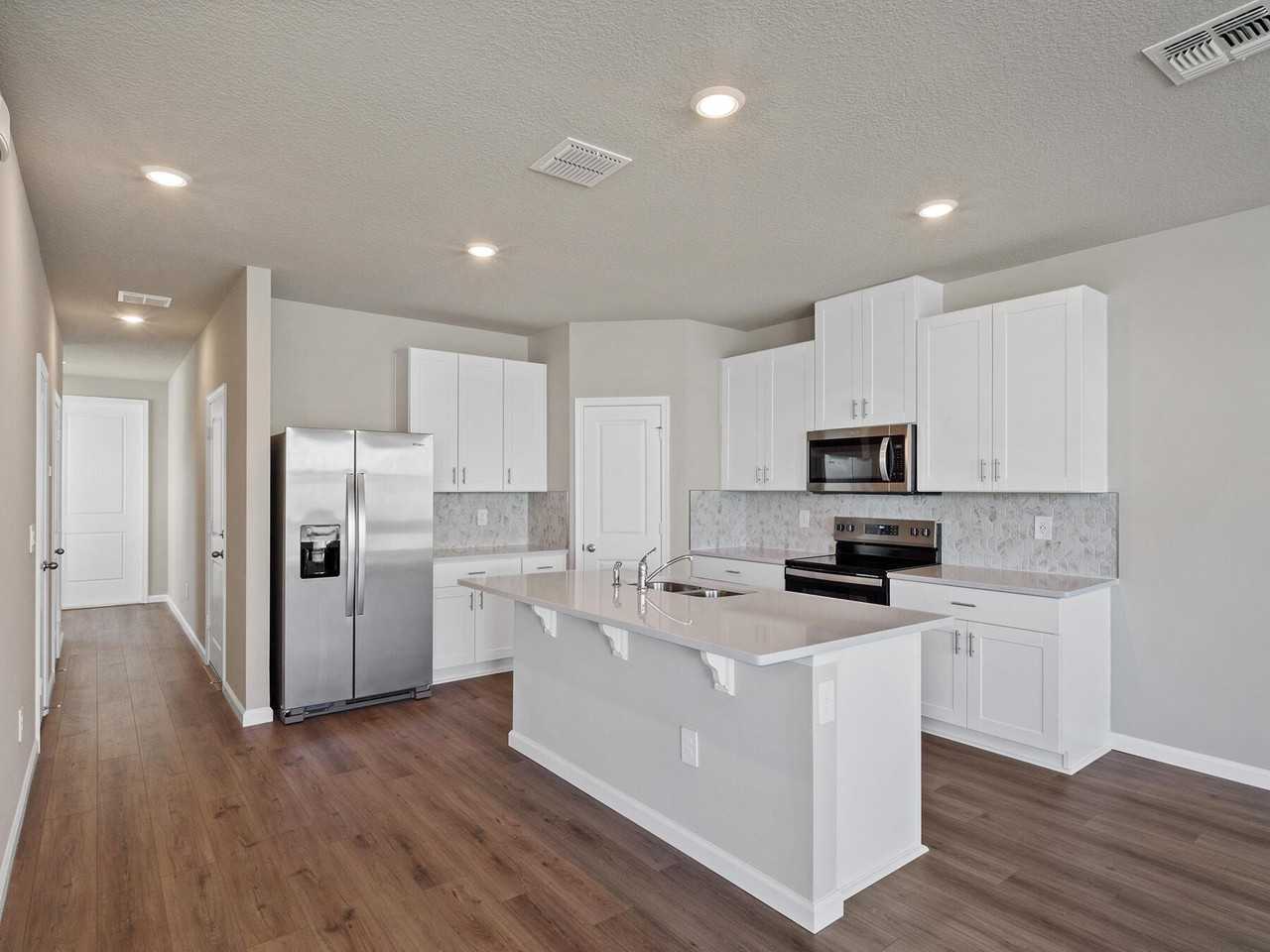 5745 Se Edgewater Cir - Photo 4 of 38