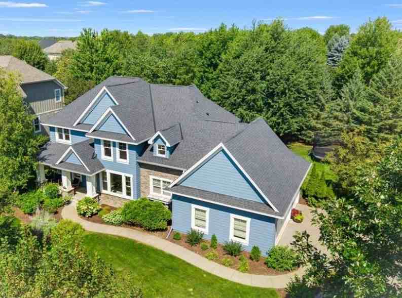 10930 Bentwater Ln - Photo 2 of 3