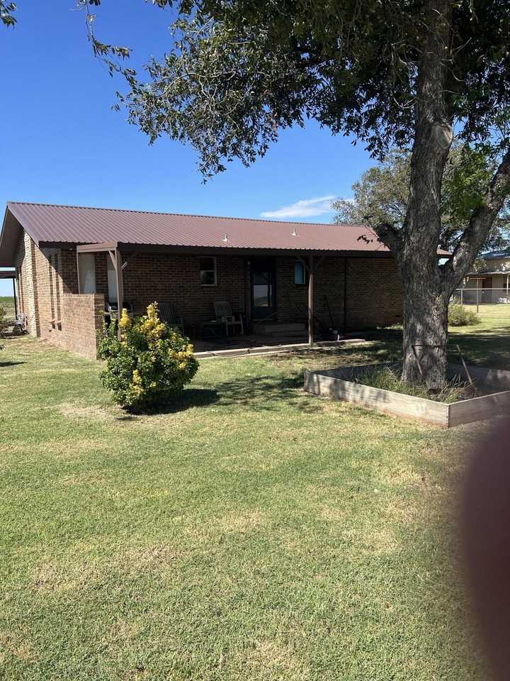 8510 Ames Rd - Photo 3 of 13