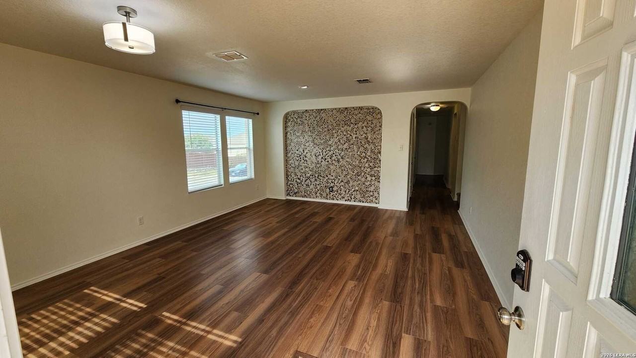 4003 Ashleaf Pecan - Photo 3 of 21