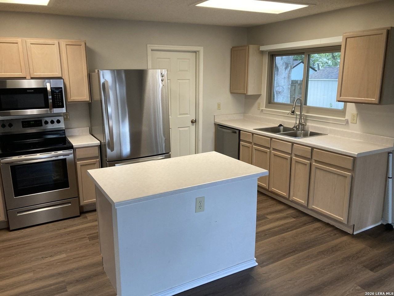 1029 Boxer Pass Dr - Photo 5 of 18