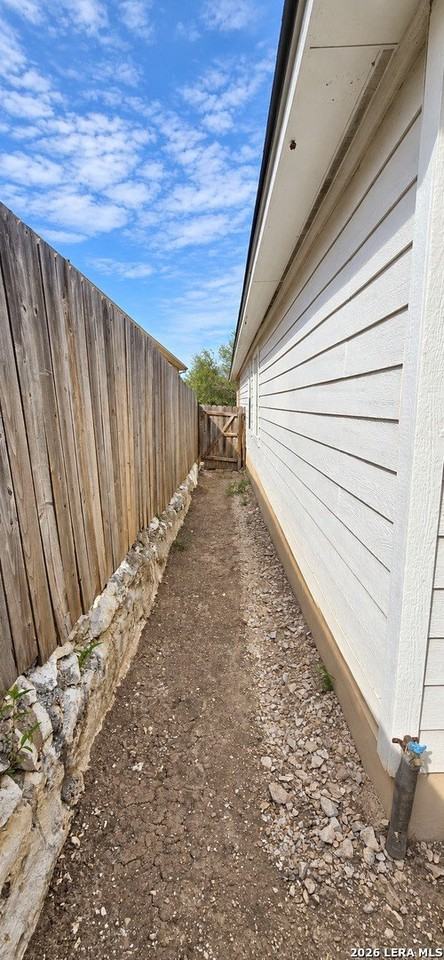 15727 Cotton Tail Ln - Photo 6 of 29